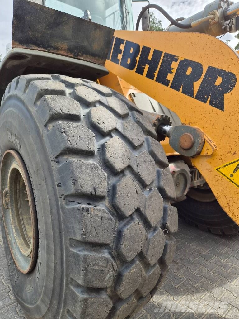 Liebherr L 566 Φορτωτές με λάστιχα (Τροχοφόροι)
