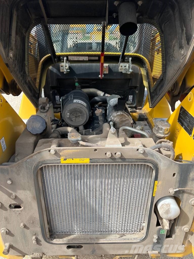 Komatsu SK 820 Lietoti riteņu kompaktiekrāvēji