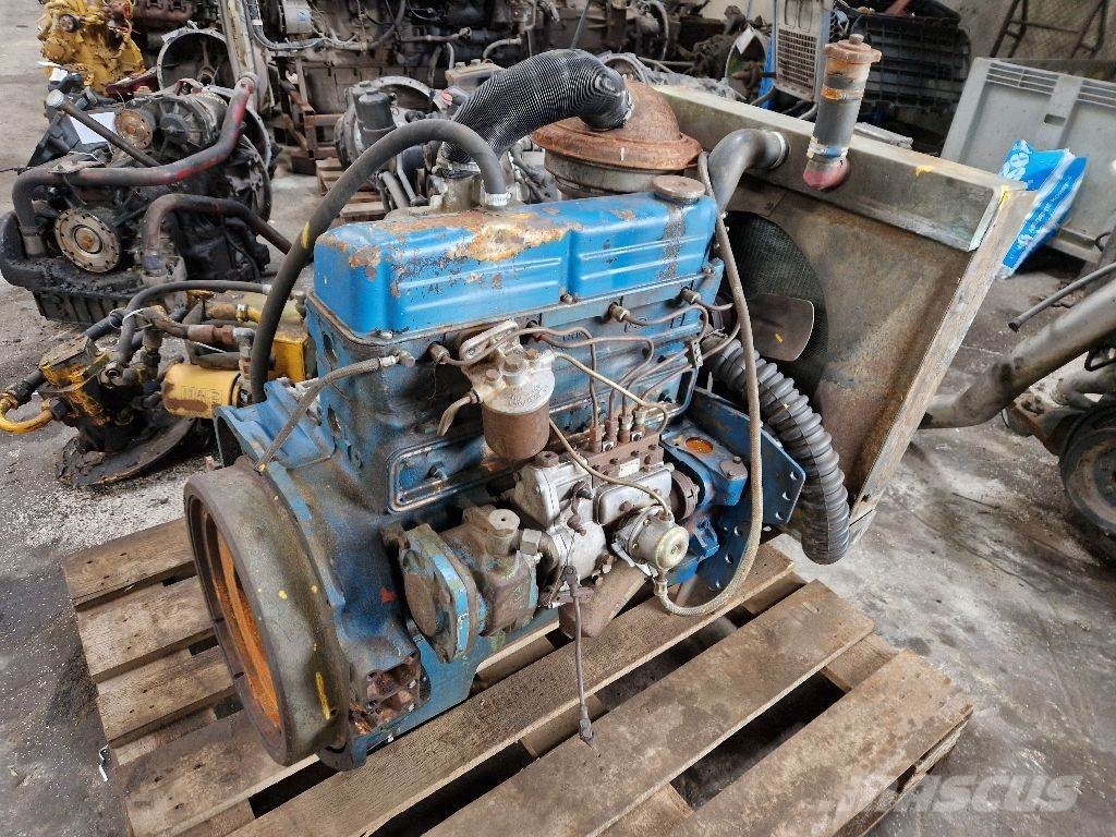 Ford F2 6015 Engines