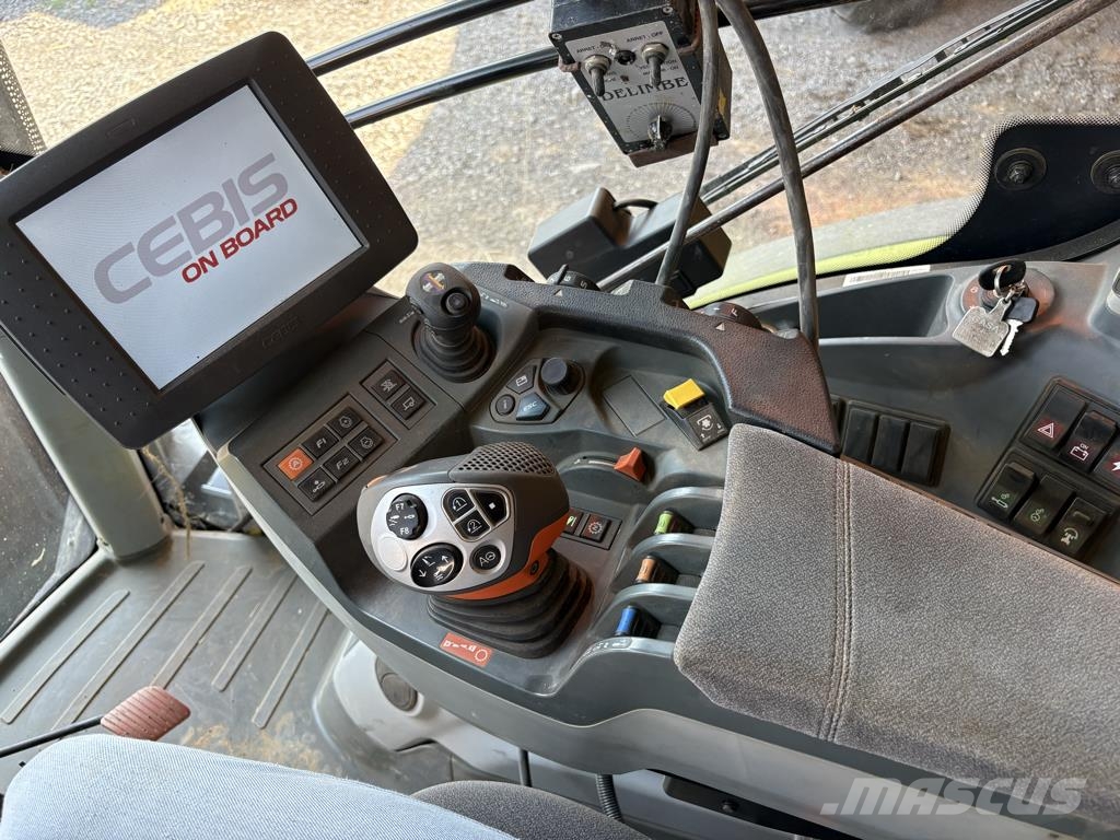 CLAAS AXION 810 Traktörler