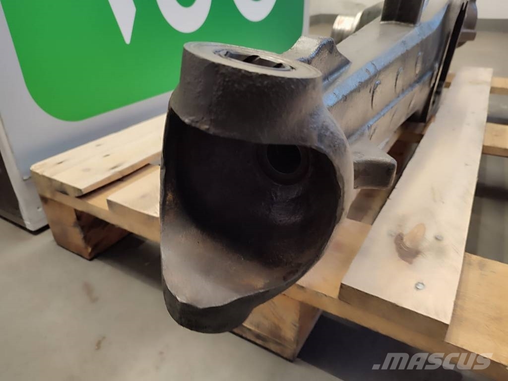 CLAAS Front drive axle housing 7700066829 CELTIS 456 RX Šasije I ovjese