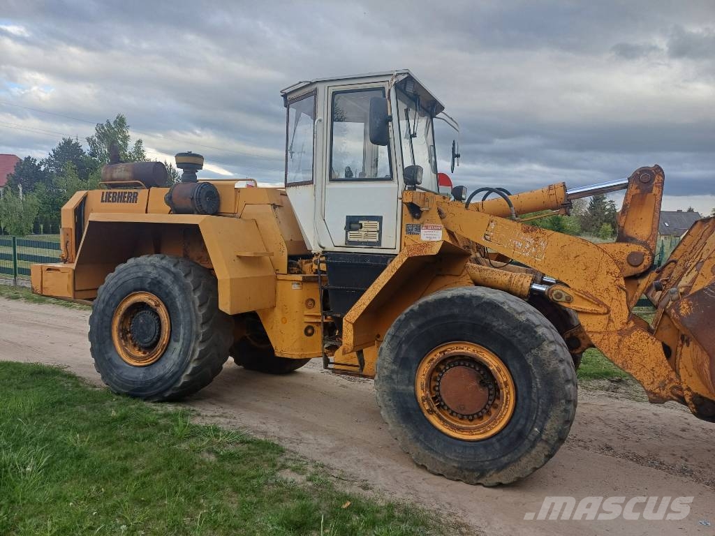Liebherr L551 Wheel loaders