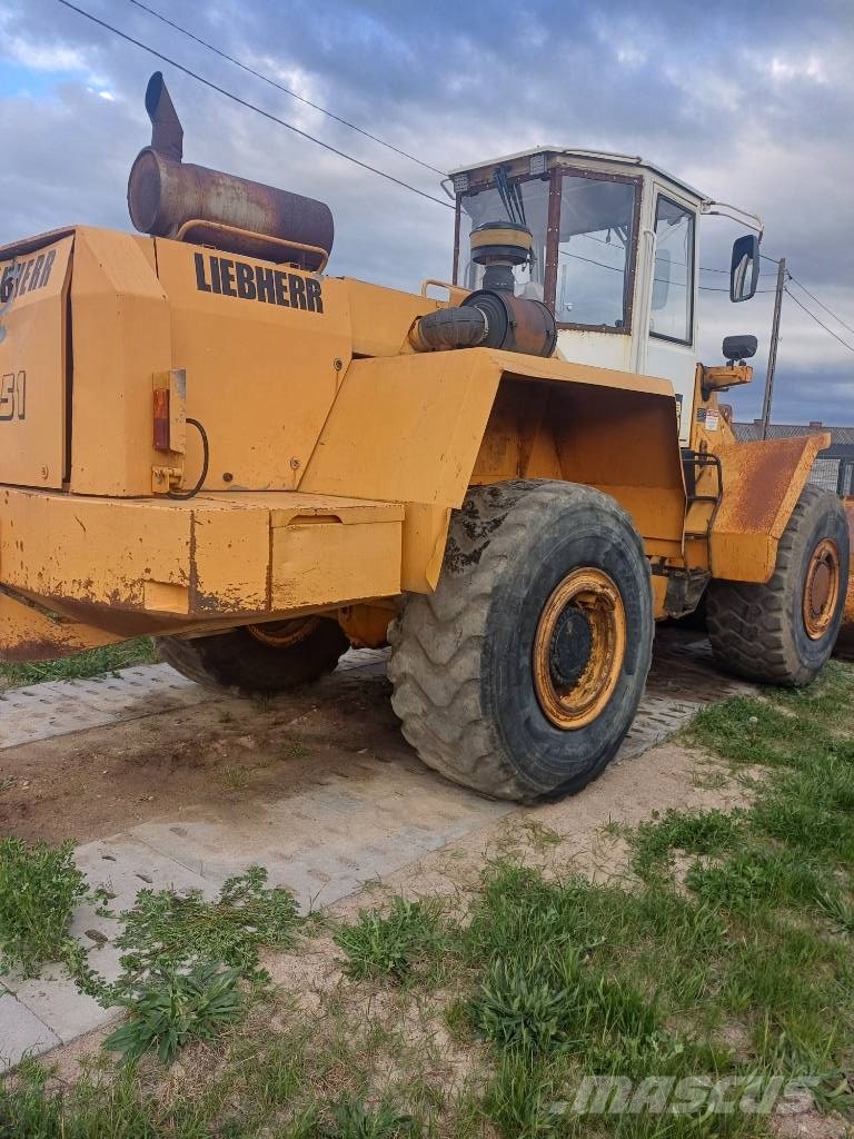 Liebherr L551 Wheel loaders