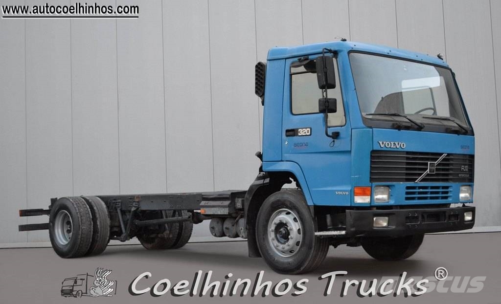 Volvo FL 10 320 Camiones con chasís y cabina