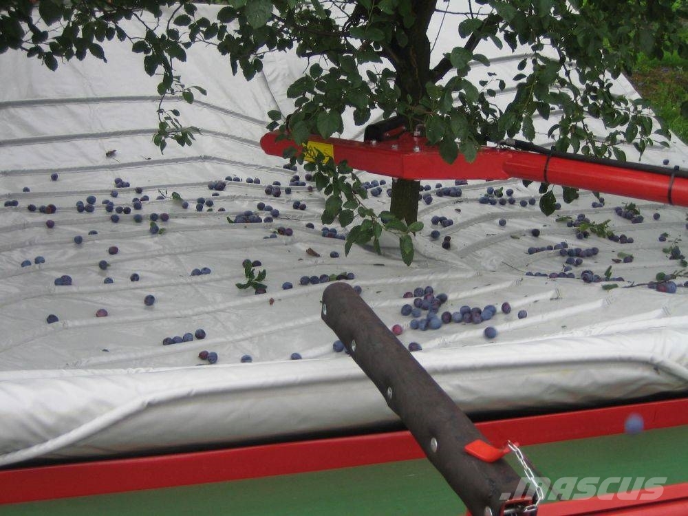 Weremczuk Otrząsarka do wiśni/jabłekMAJA / Cherry harvester Overige rooimachines