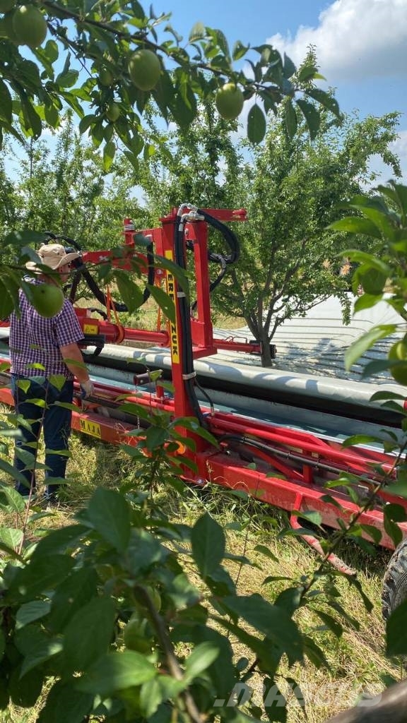 Weremczuk Otrząsarka do wiśni/jabłekMAJA / Cherry harvester Overige rooimachines