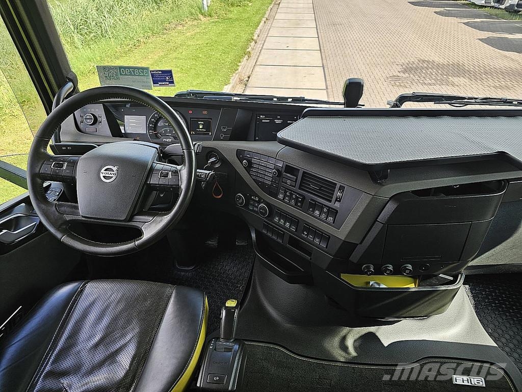 Volvo FH 750 6X4 LIFTAXLE RETARD. Camiones elevadores de gancho