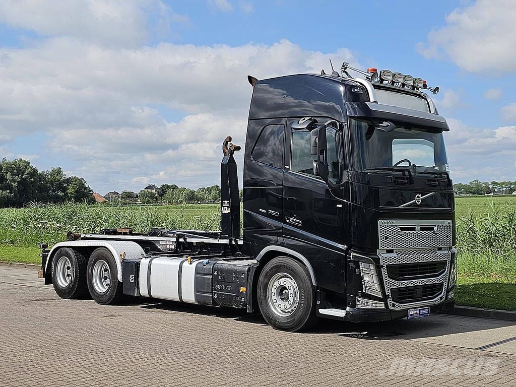 Volvo FH 750 6X4 LIFTAXLE RETARD. Camiones elevadores de gancho
