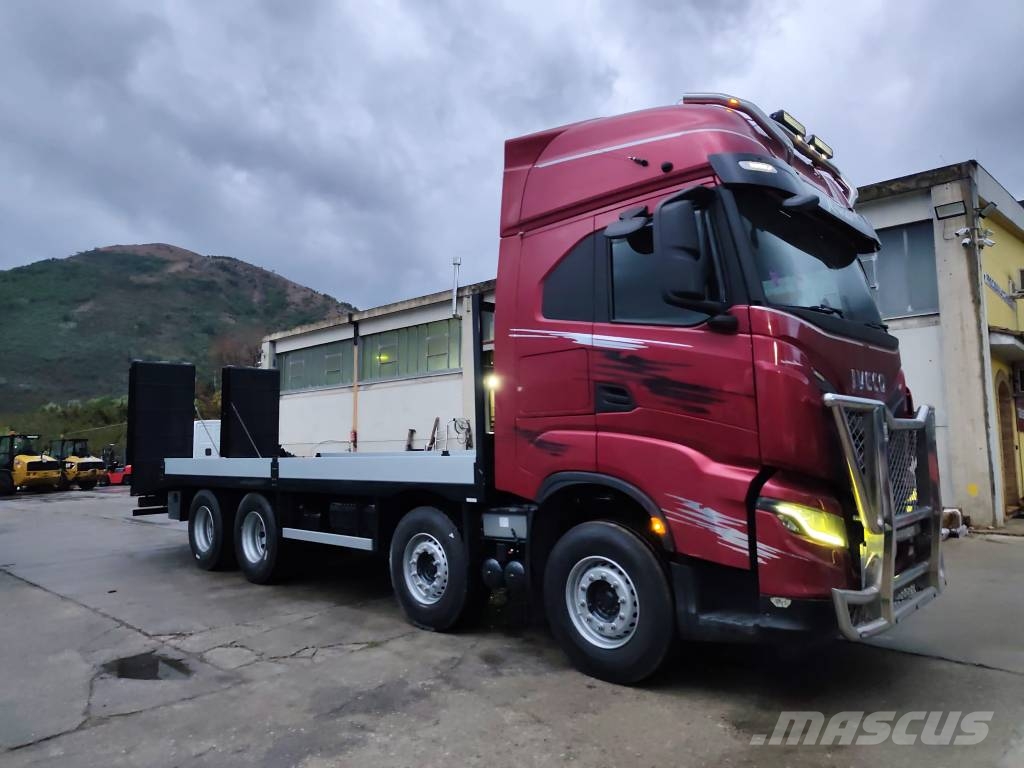 Iveco X-Way 570 شاحنات مسطحة / أوناش