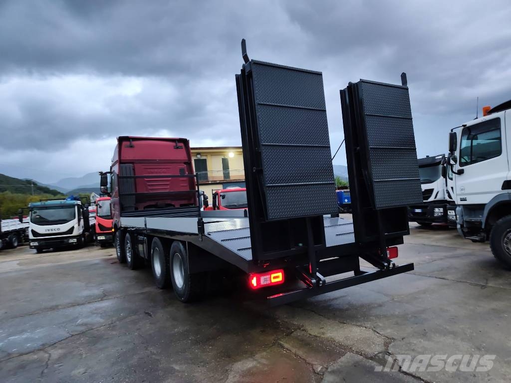 Iveco X-Way 570 شاحنات مسطحة / أوناش