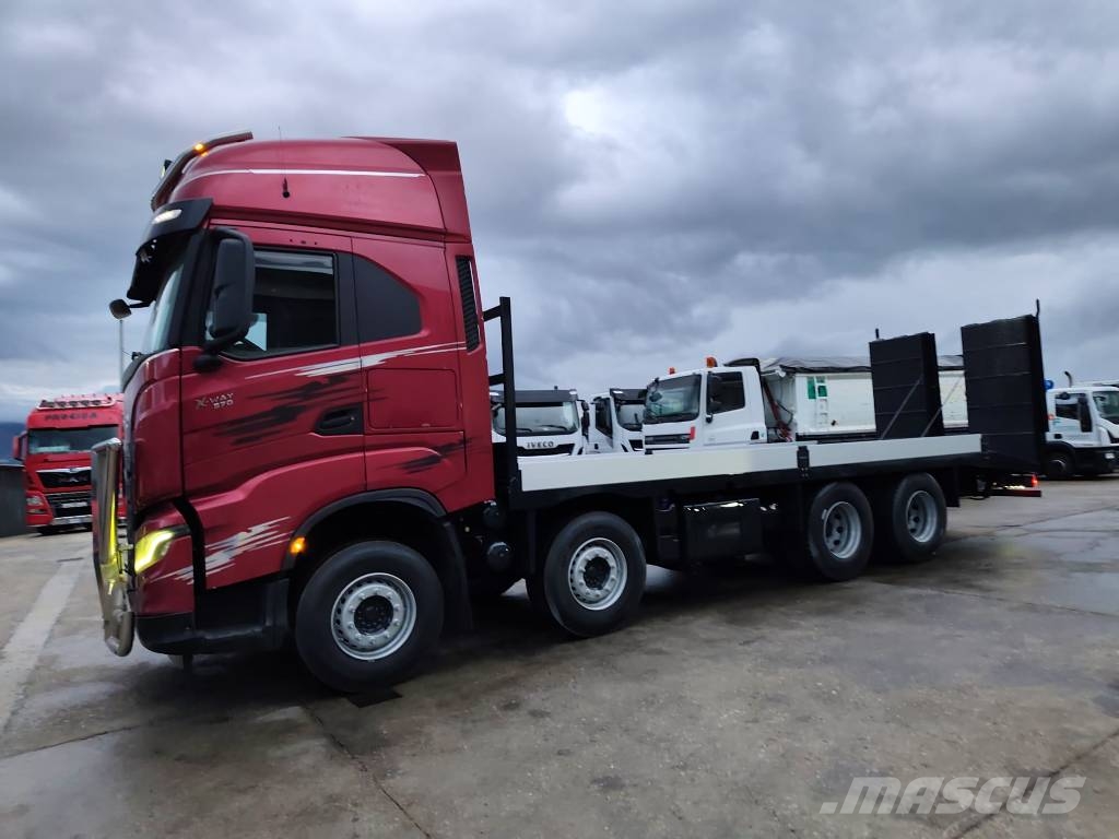 Iveco X-Way 570 شاحنات مسطحة / أوناش