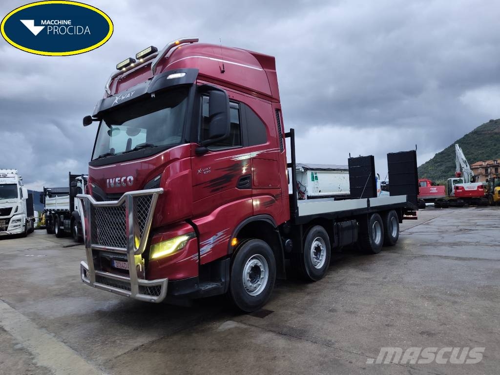 Iveco X-Way 570 شاحنات مسطحة / أوناش