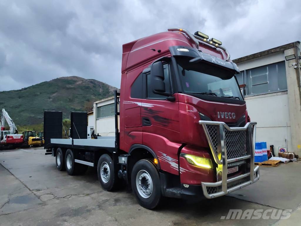 Iveco X-Way 570 شاحنات مسطحة / أوناش