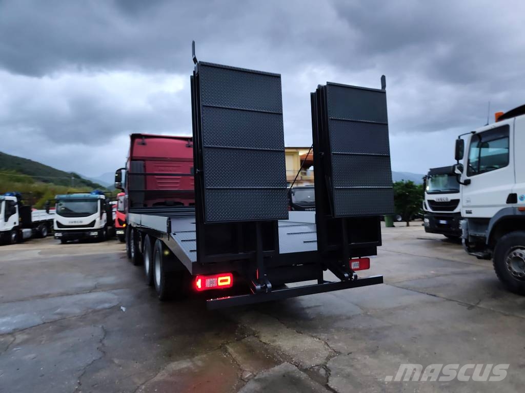 Iveco X-Way 570 شاحنات مسطحة / أوناش