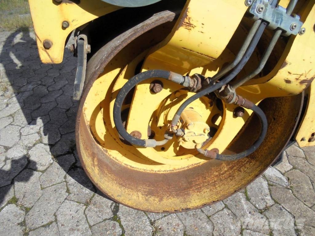 Bomag BW 100 AD-4 Tandemjyrät
