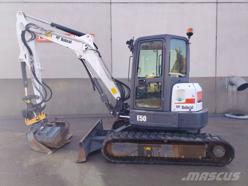 Bobcat E 50 EM حفارات صغيرة أقل من 7 طن (حفارات صغيرة)