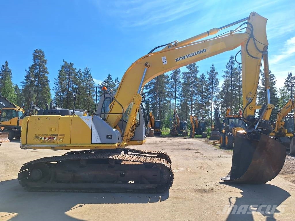 New Holland E175LC KALLISTAJALLA حفارات زحافة