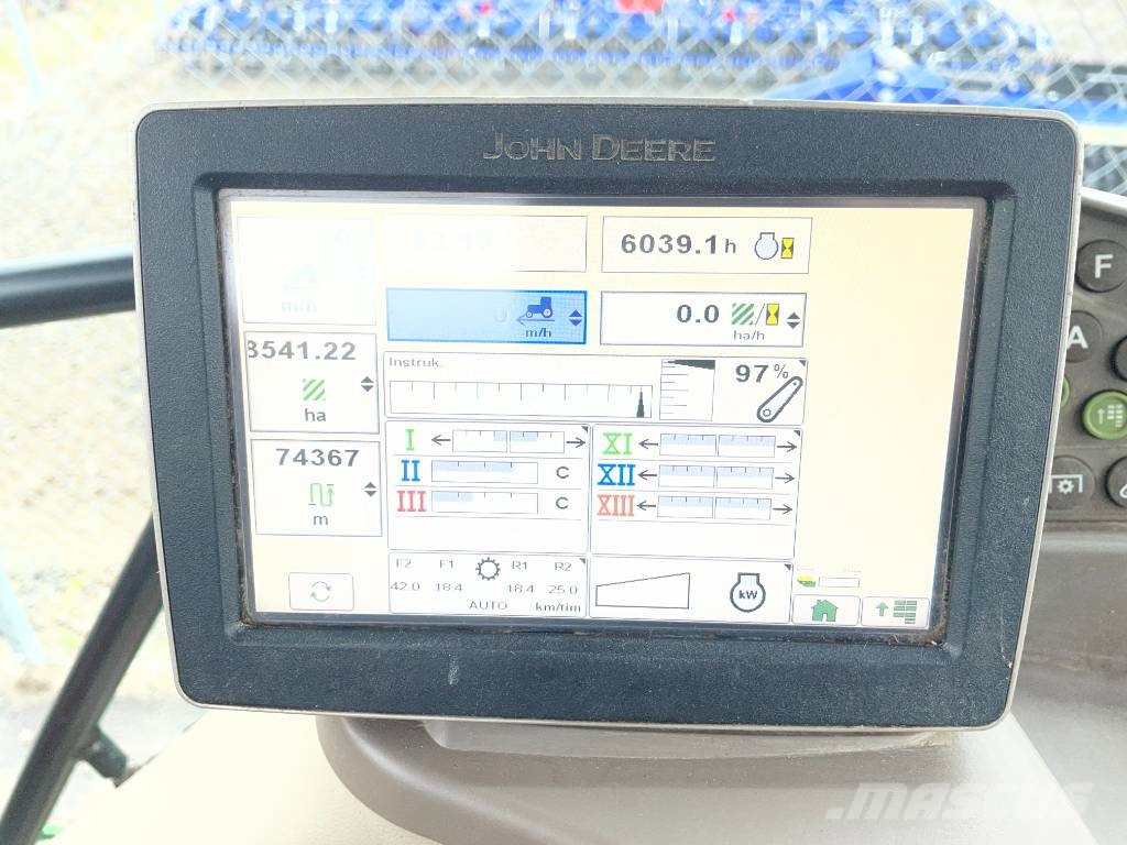John Deere 6125 R 트랙터