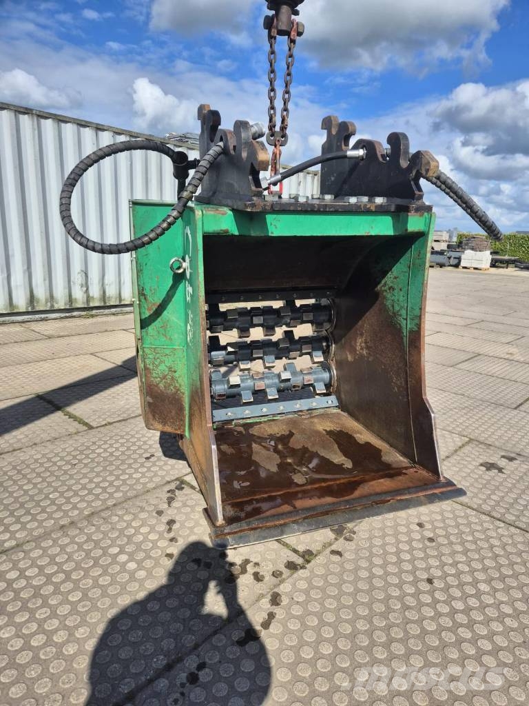Cobra S3-90 zeefbak/screening bucket Mobila sorteringsverk