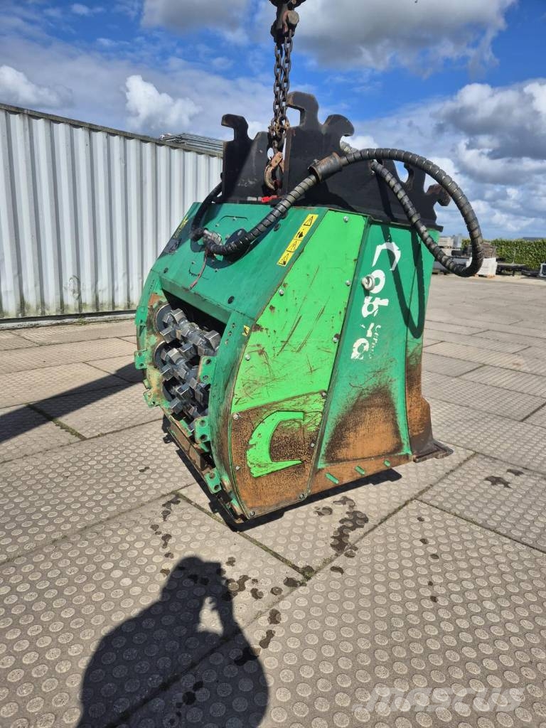 Cobra S3-90 zeefbak/screening bucket Mobila sorteringsverk