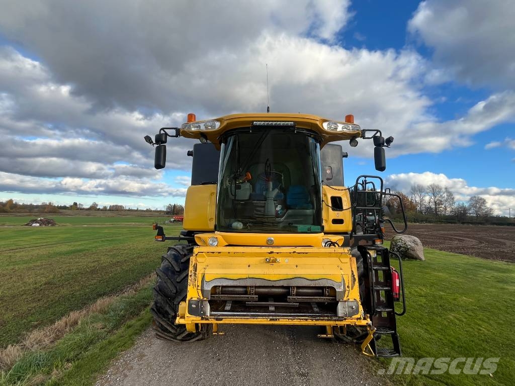 New Holland CX 8080 حصادات