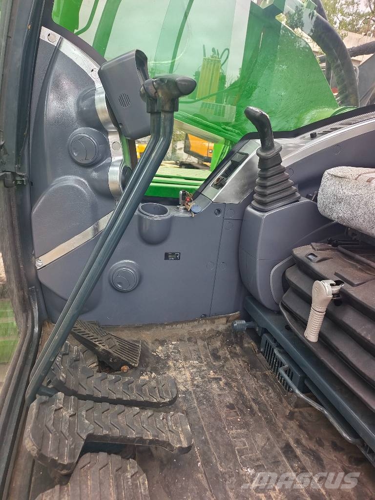 Hyundai 305LC-9T - 28th Anniversary Promotion Price Crawler excavators