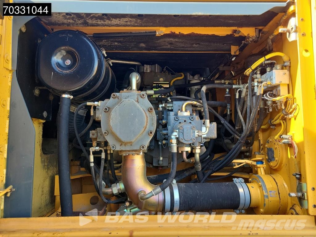 Liebherr R944 UHD - Extendable Undercarriage Bageri za rušenje