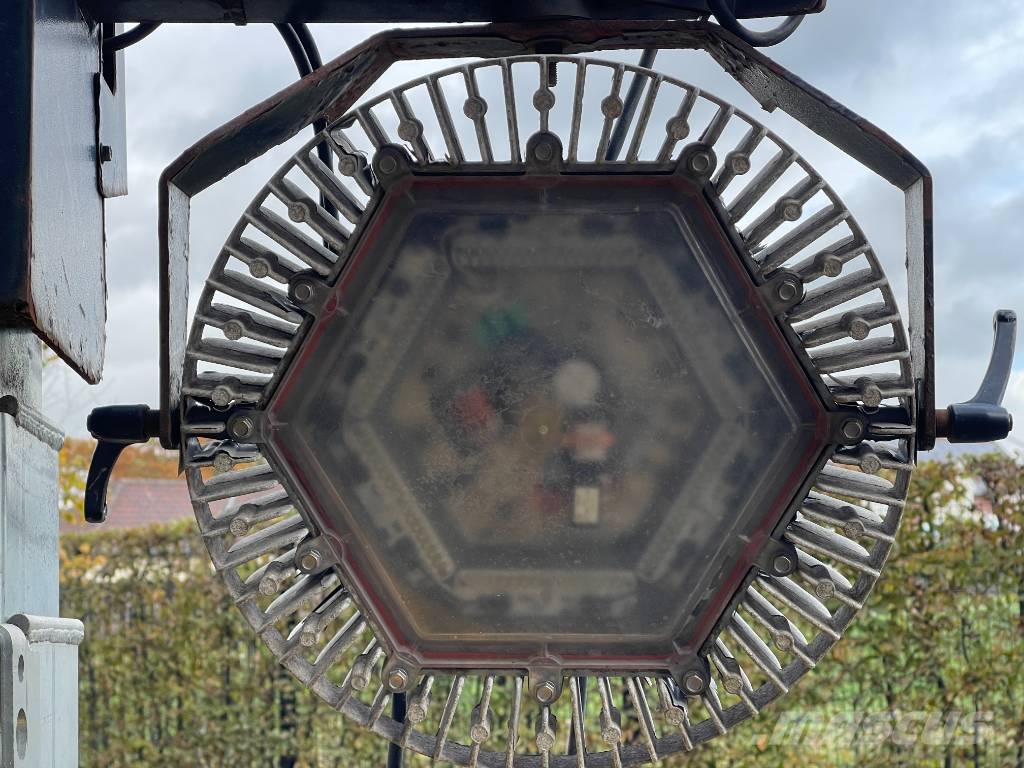 Tower Light VB 9 LED 照明燈