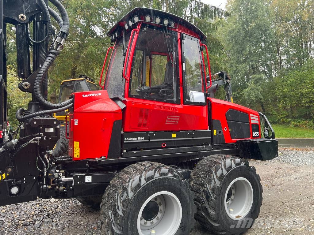 Komatsu 855 Forvarderi