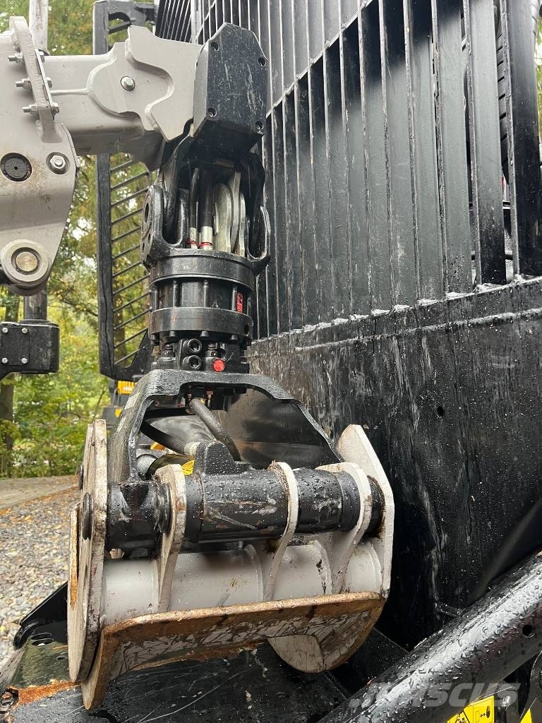 Komatsu 855 Forvarderi