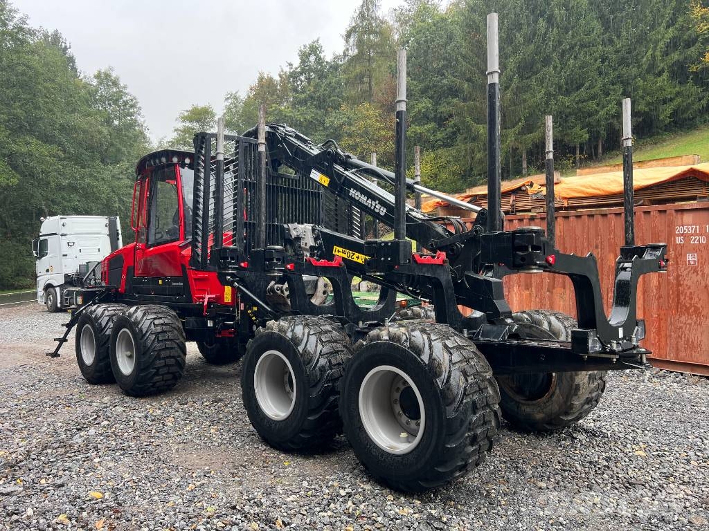 Komatsu 855 Forvarderi
