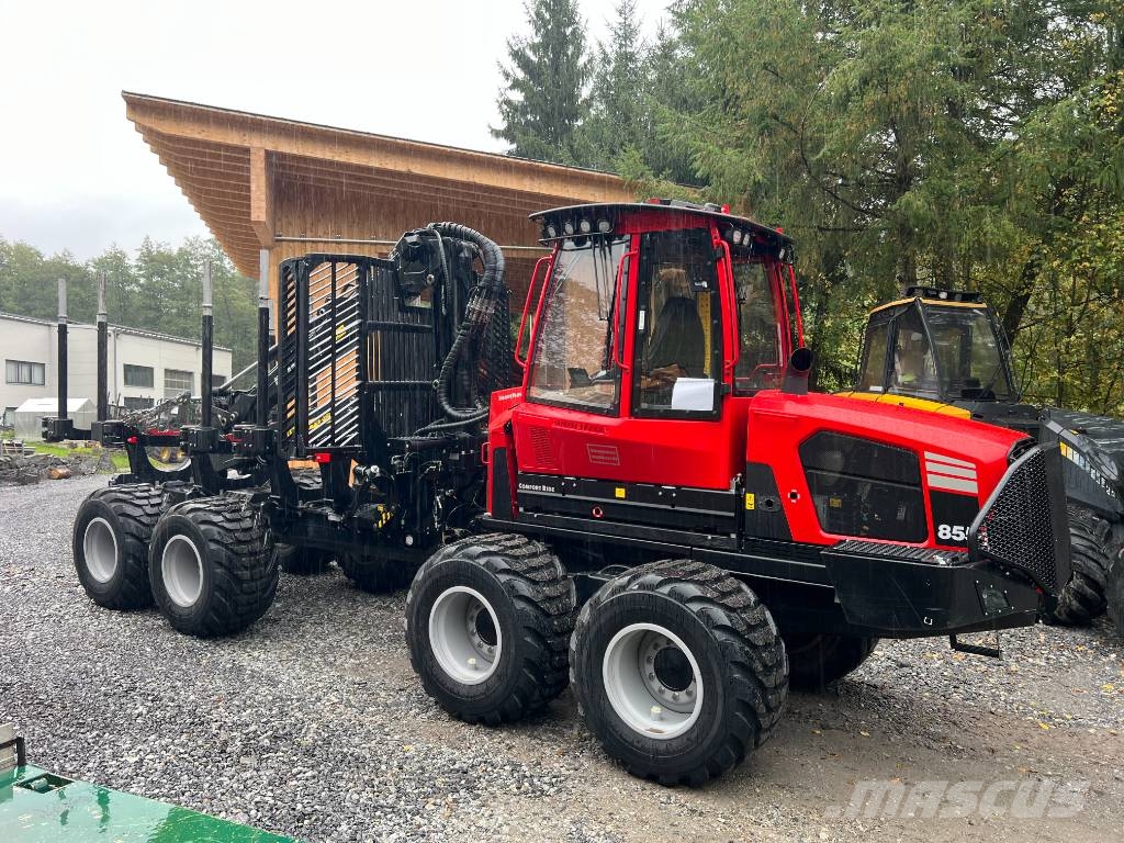 Komatsu 855 Forvarderi