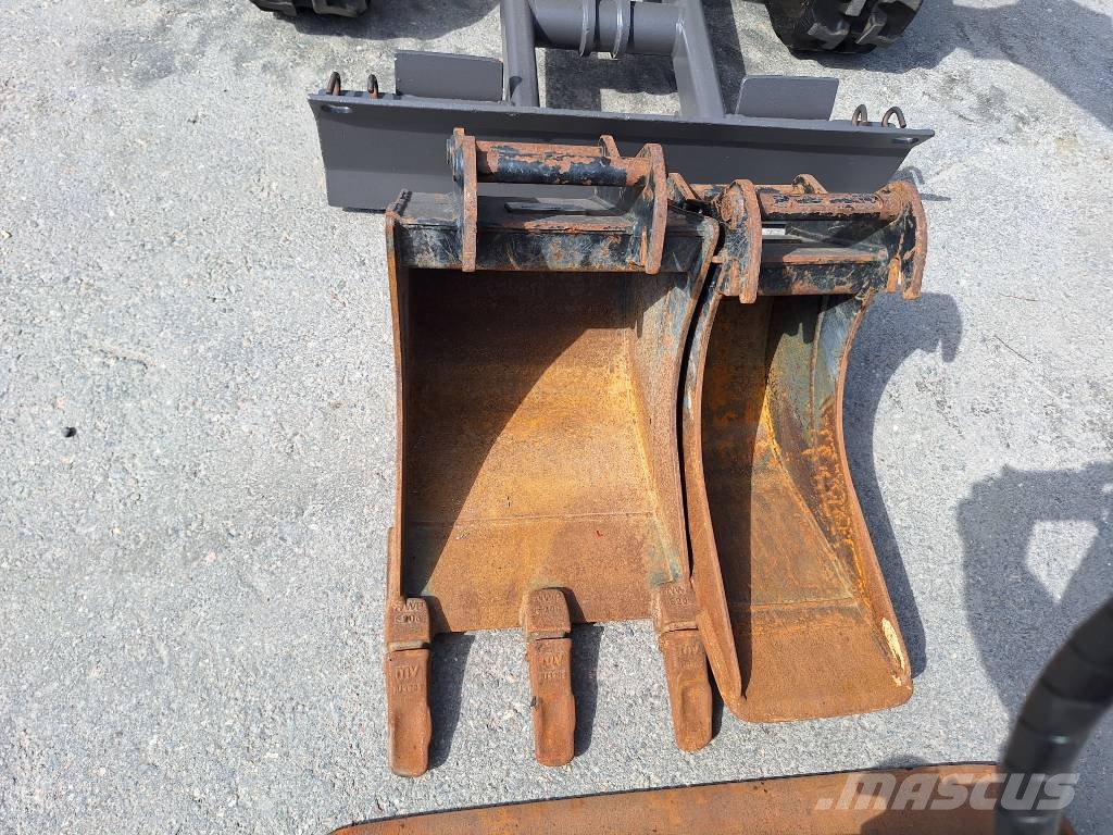 Volvo EC 18 E 小型挖掘机