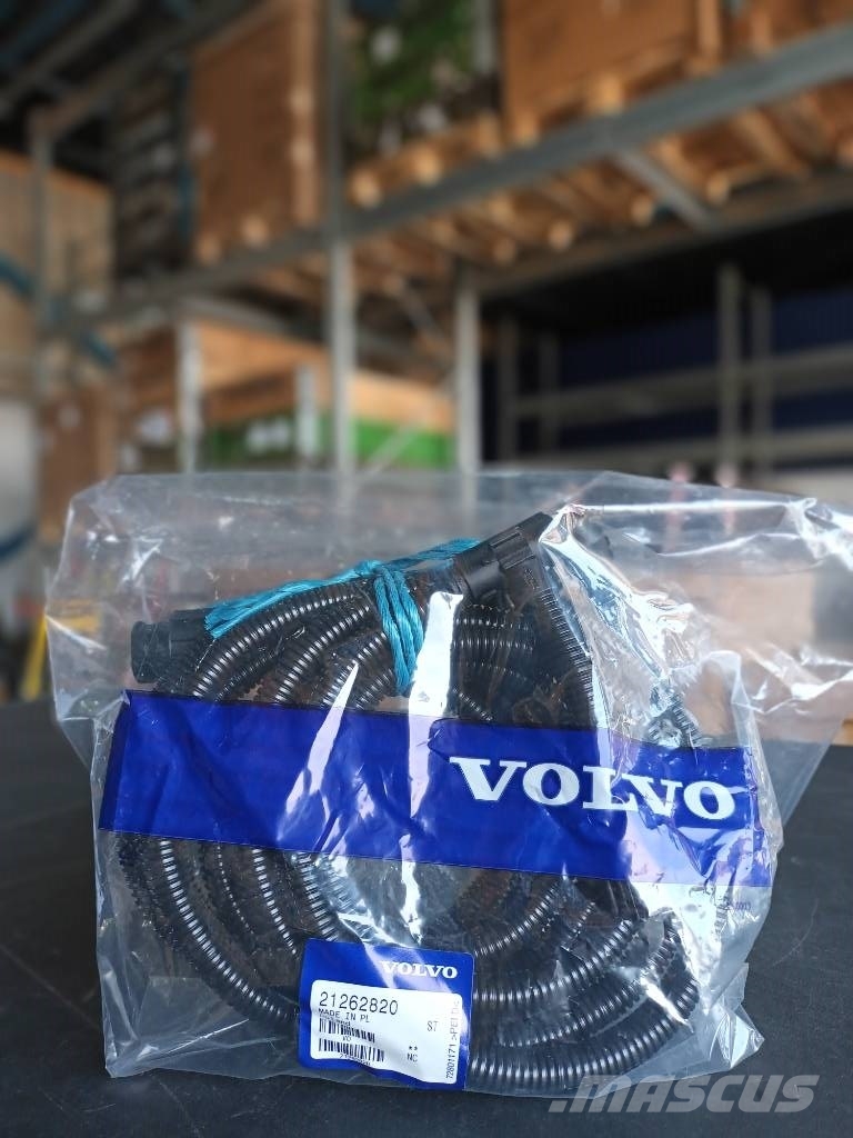Volvo CABLE HARNESS 21262820 电子设备