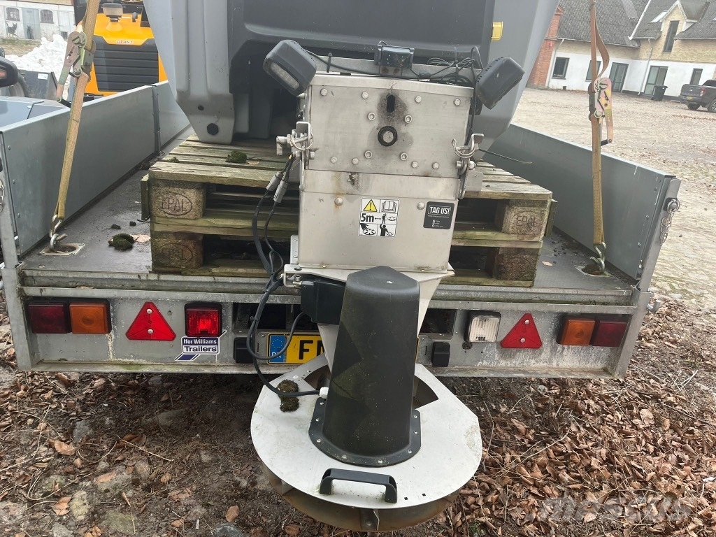 Hilltip Icestriker 2600a Zand- en zoutstrooimachines