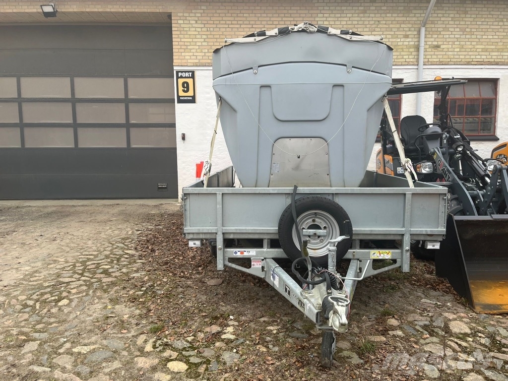 Hilltip Icestriker 2600a Zand- en zoutstrooimachines