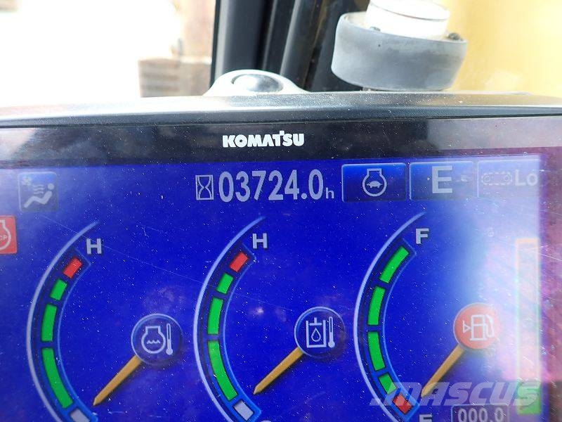 PC PC138US‑10 حفارات زحافة