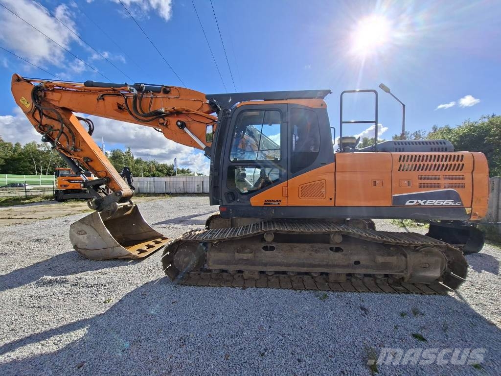 Doosan DX 255 LC-5 Koparki gąsienicowe