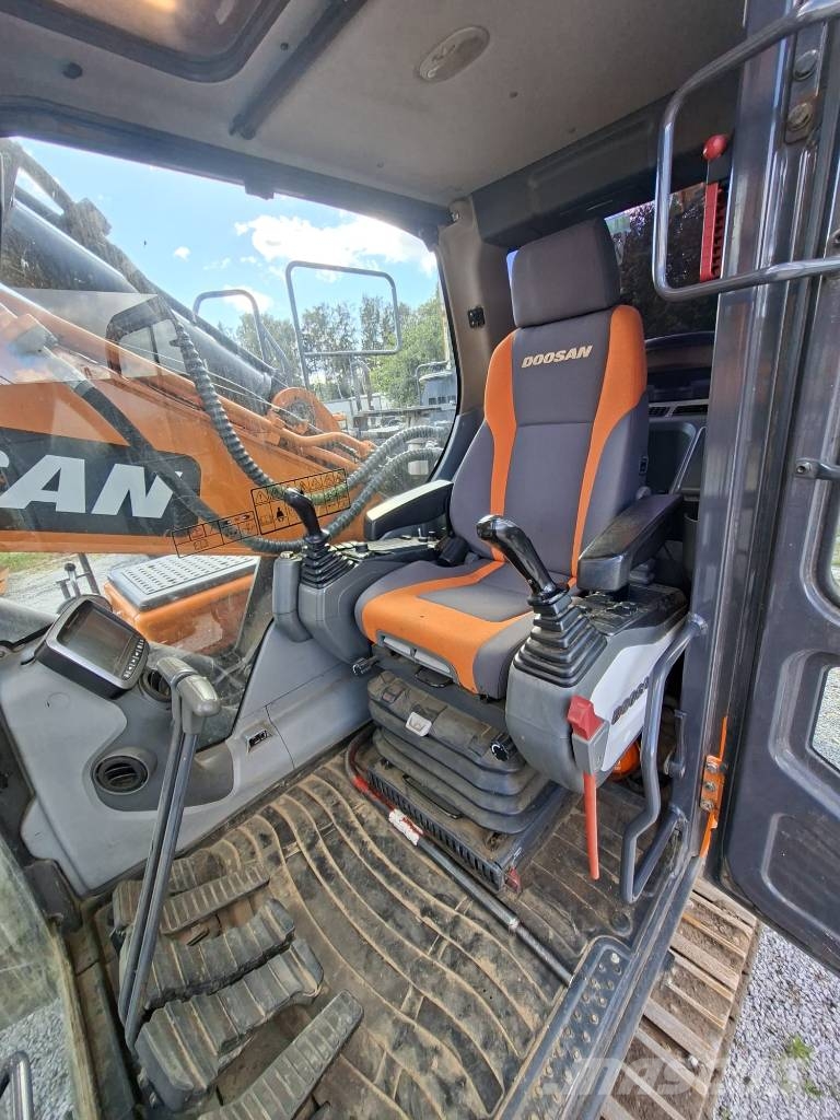 Doosan DX 255 LC-5 Koparki gąsienicowe