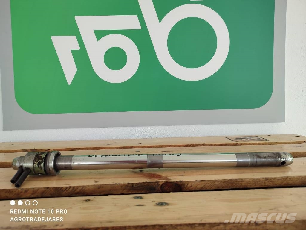 Deutz-Fahr Agrotron 430 GS gearbox shaft トランスミッション