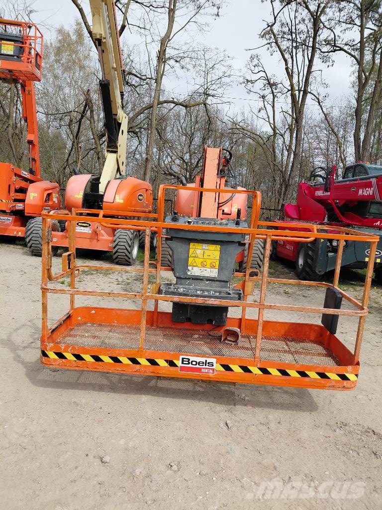 JLG 800 AJ Knikarmhoogwerkers