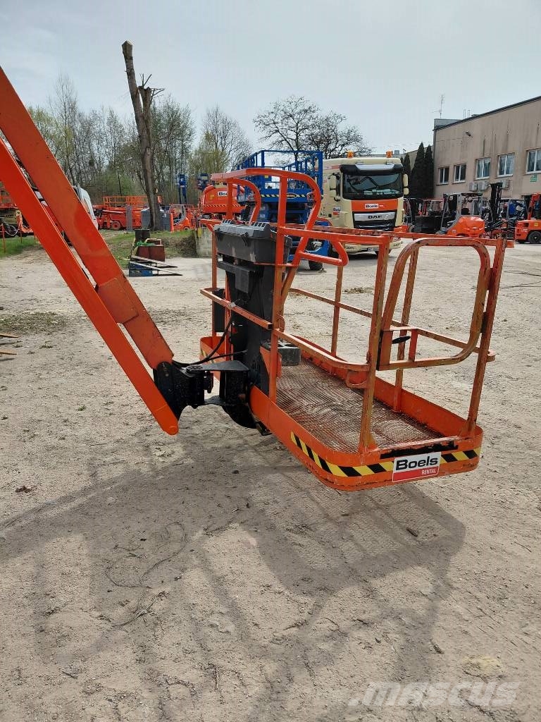 JLG 800 AJ Knikarmhoogwerkers