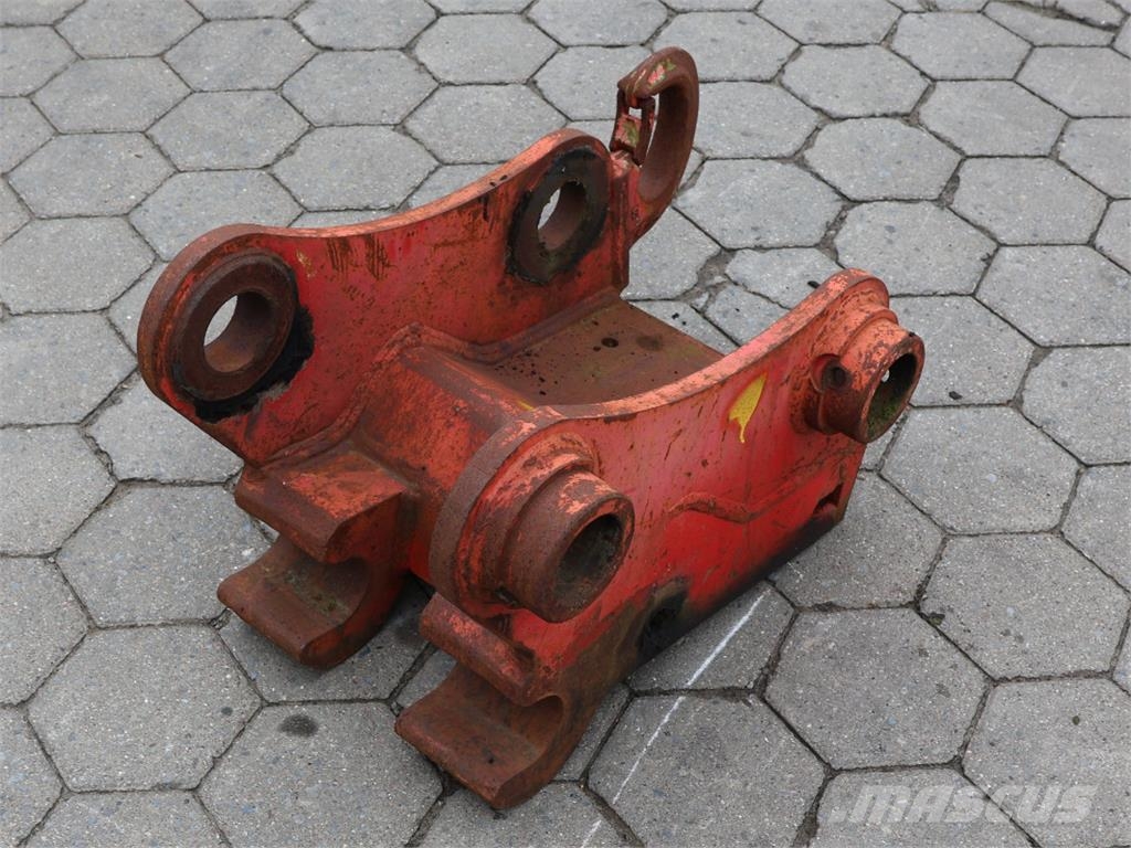 SCHNELLWECHSELEINRICHTUNG Farm machinery