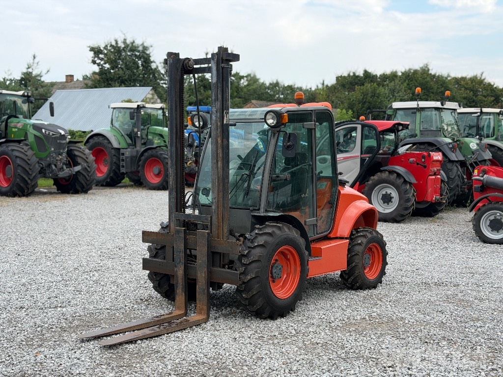 Ausa C 250 H X4 شاحنات الديزل