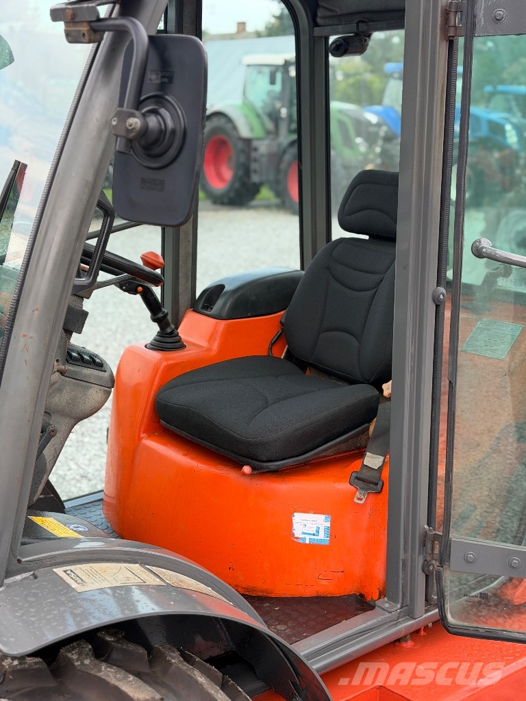 Ausa C 250 H X4 شاحنات الديزل