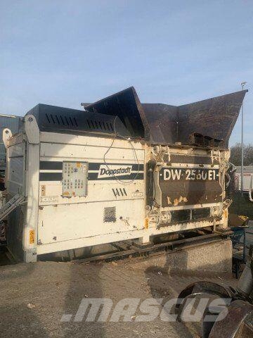 Doppstadt DW 2560 E1 / Schredder / Stationär آلات تمزيق المخلفات