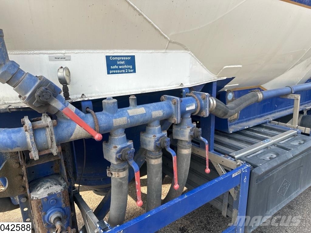 Feldbinder Silo 40.000 Liter, 1 Comp Напівпричепи-автоцистерни