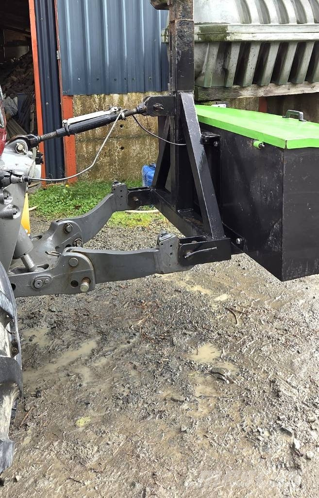 Heizohack HM 10-500KF /Valtra T234 Versu 4WD tractor Drobilice drva / čiperi