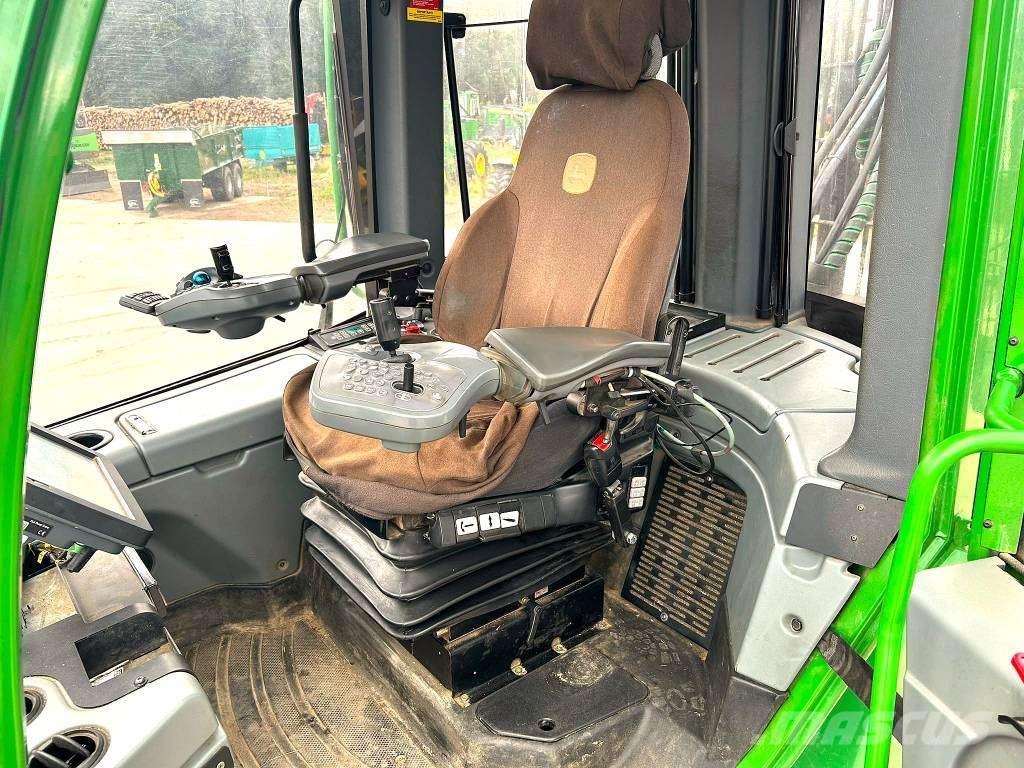 John Deere 1210G Timber Forwarder شاحنات