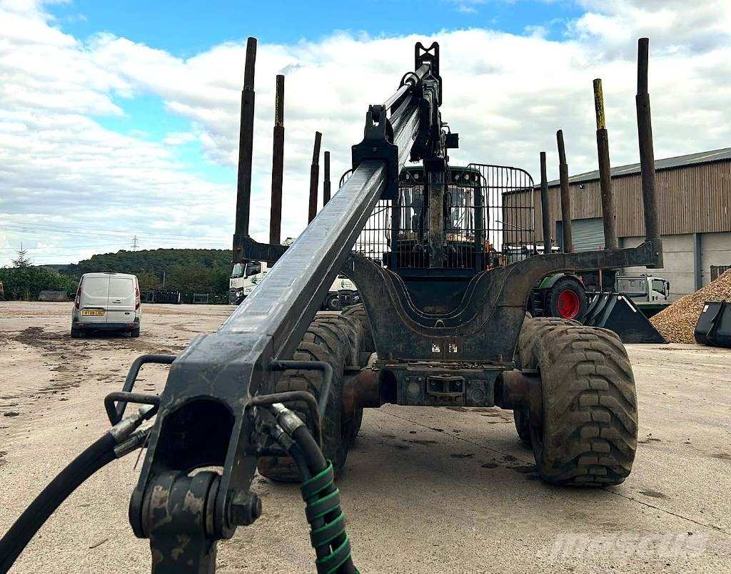 John Deere 1210G Timber Forwarder شاحنات